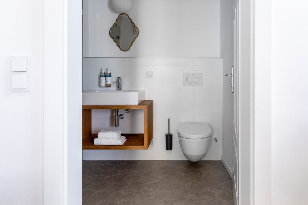 Numa Salzburg Nora Large Studio with Kitchen and Sofa Bed 10