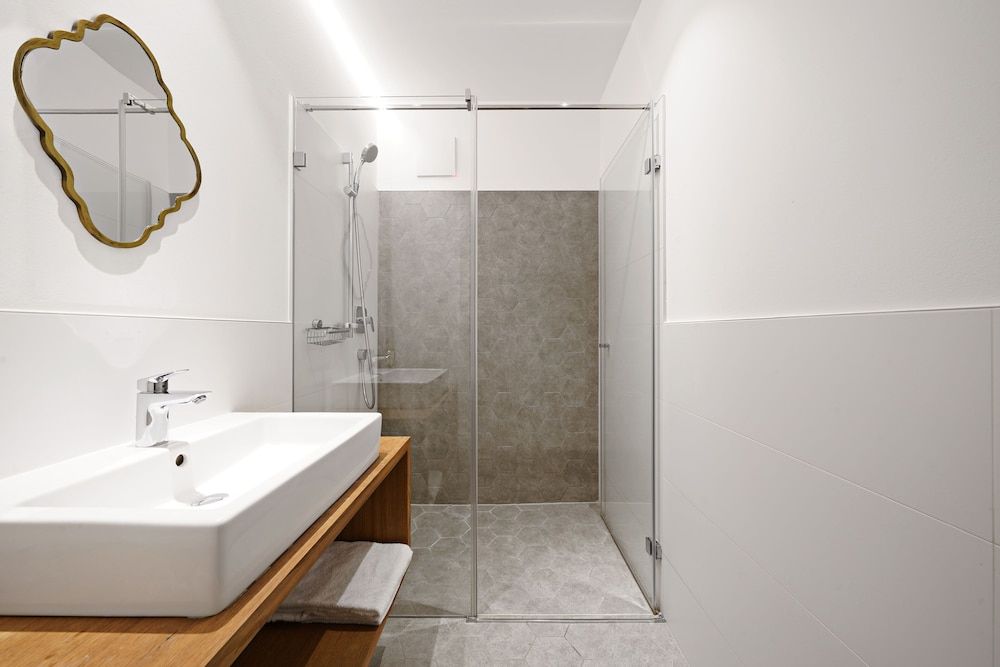 Numa Salzburg Nora 2 Bedroom Apartment with Terrace 8