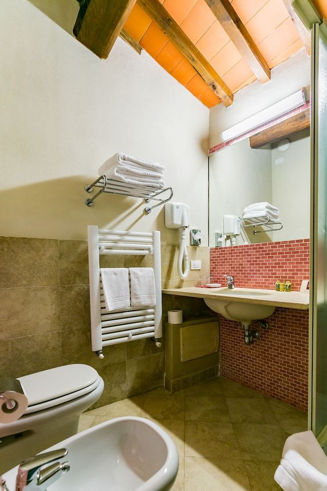 Comfort Double Room, 1 Queen Bed, Refrigerator, Vineyard View