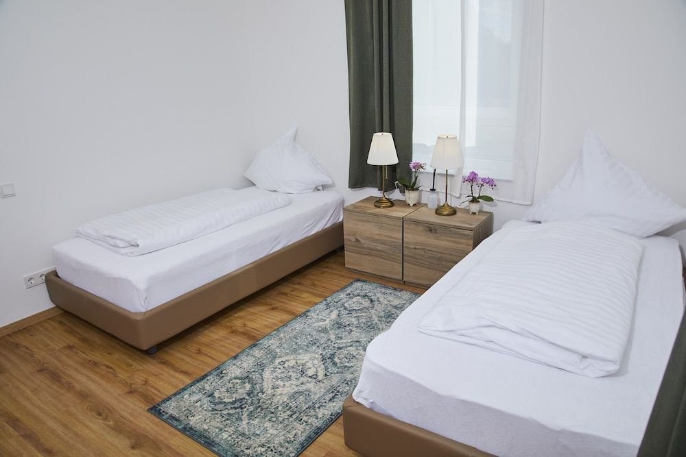 Lothringer Hof Comfort Twin Room 4