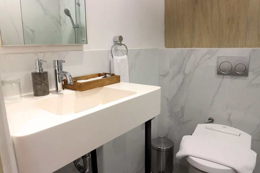 Cordia Hotel Banjarmasin - Hotel Dalam Bandara Superior Triple Room 3