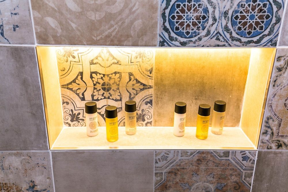 The Old Town Square & Parizska Apartments Design Duplex, Kitchen, City View 5