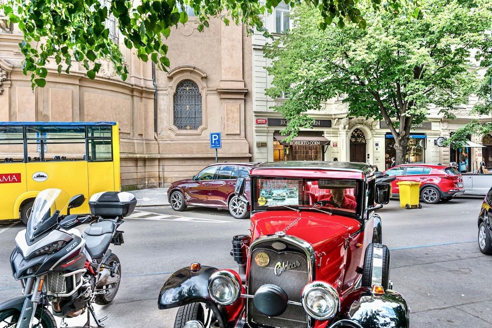 undefined The Old Town Square & Parizska Apartments 8