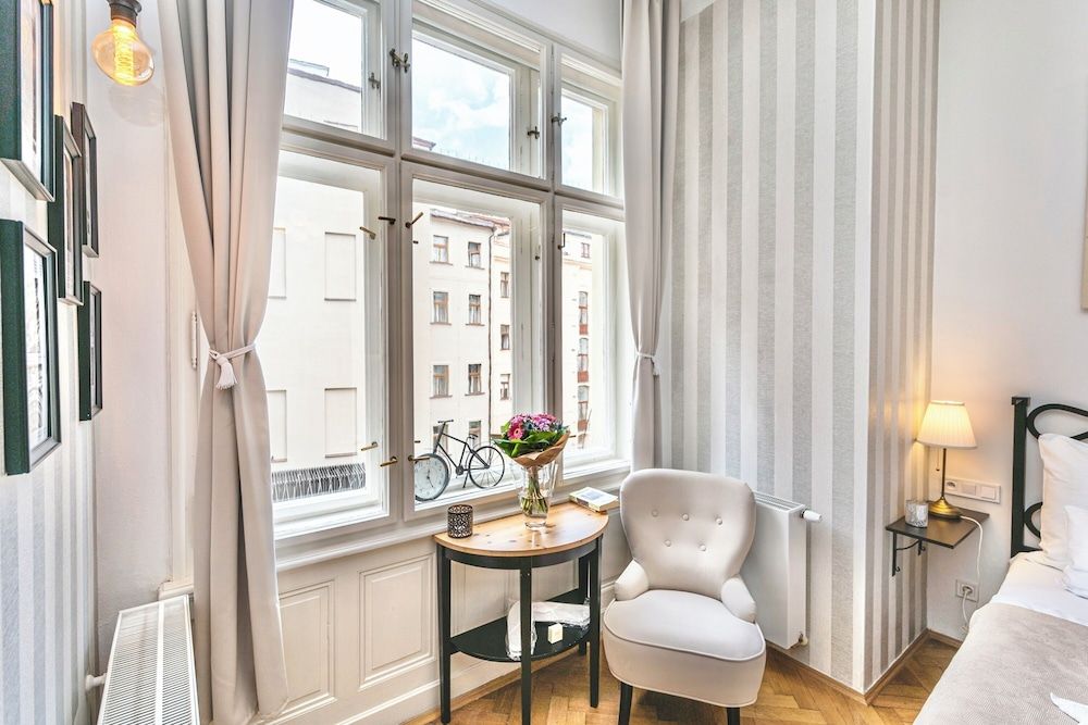 The Old Town Square & Parizska Apartments Design Apartment, Kitchenette, Courtyard View (St. Nicholas) 7