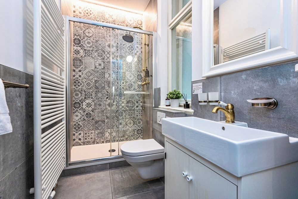 The Old Town Square & Parizska Apartments Design Apartment, Kitchenette, Courtyard View (St. Nicholas) 4