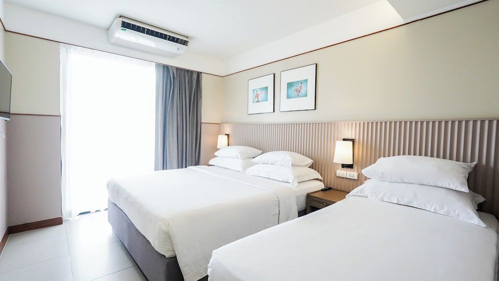 Marina House MUAYTHAI Ta-iad Phuket One Bedroom Suite Pool Access 2