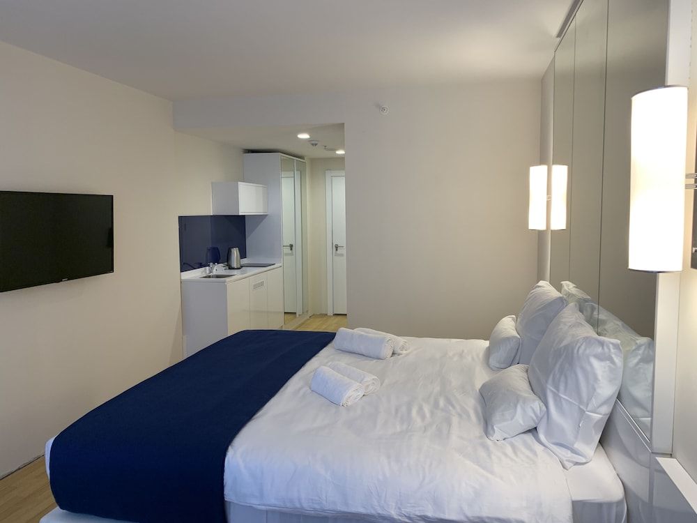 Royal Sea Breeze Apartment Business Studio 4