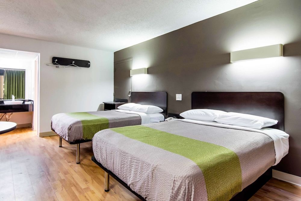 Studio 6 Lagrange, GA Deluxe Room, 2 Double Beds, Non Smoking, Kitchenette 3