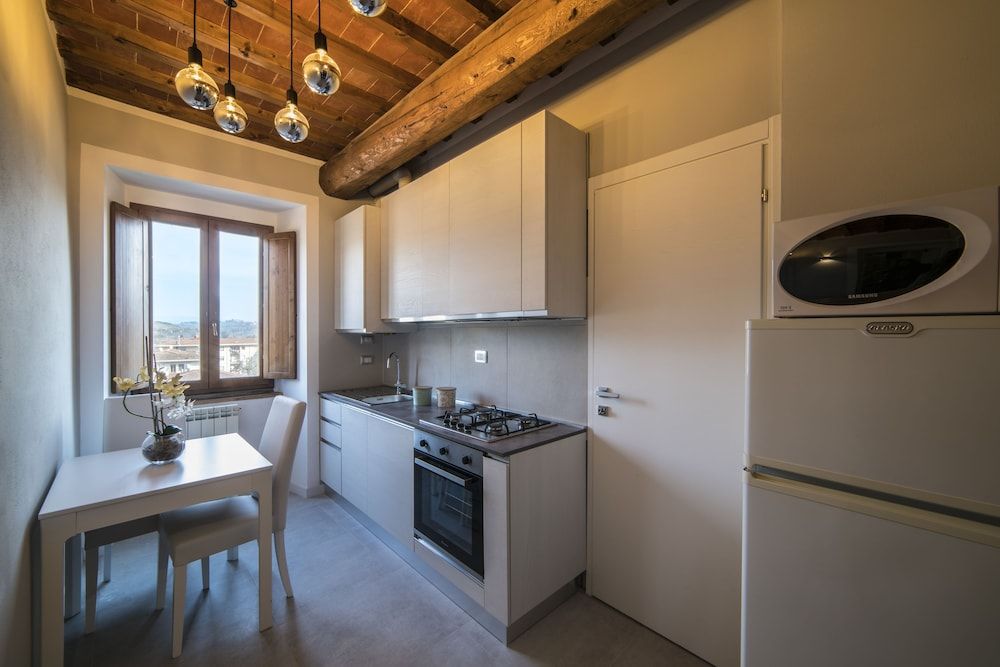 Rocca Palazzaccio Classic Apartment, 1 Bedroom, Non Smoking, Kitchen 4