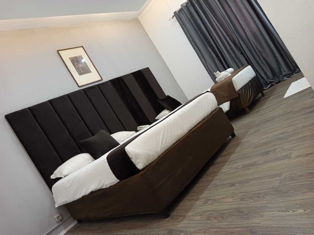 Pensao Martins Standard Twin Room 3