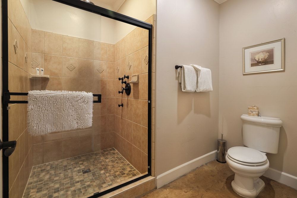 Cayucos Sunset Inn B&B Honeymoon Suite, 1 King Bed, Non Smoking, Ocean View 3