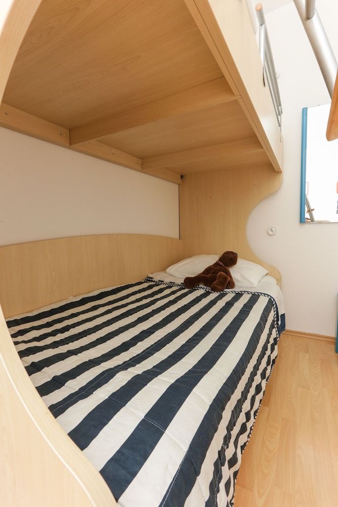 Apartment, 2 Bedrooms, Terrace, Sea View