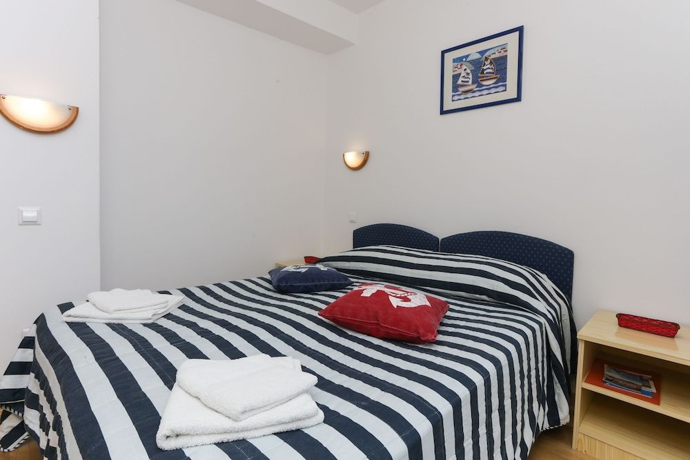 undefined K-Apartments 8