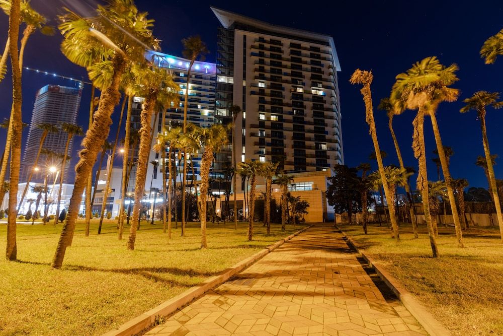 undefined MiraMar Luxury Residences 4