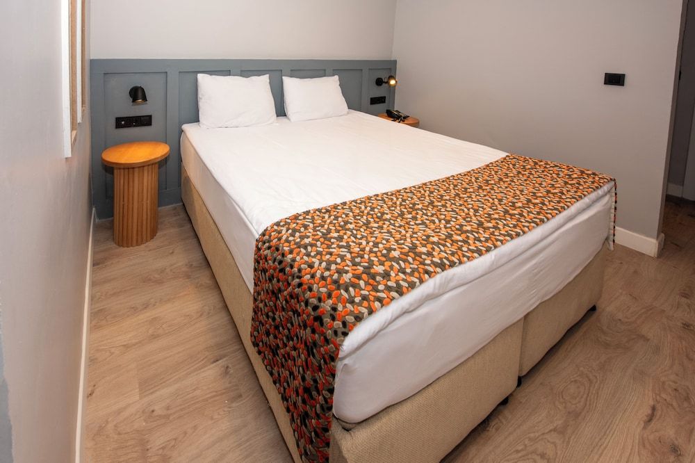 undefined B Guest Hotel 4