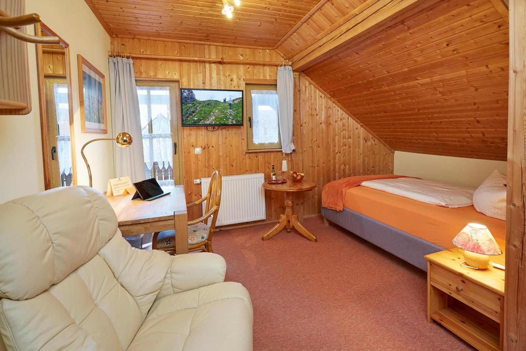 Standard Single Room