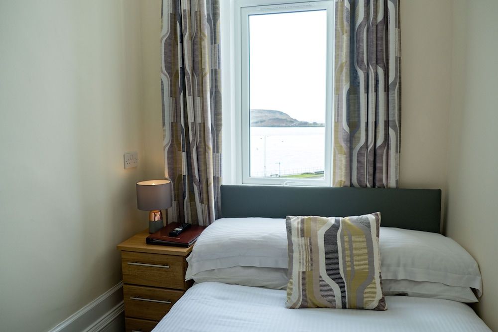 Ayres Single Room, Sea View