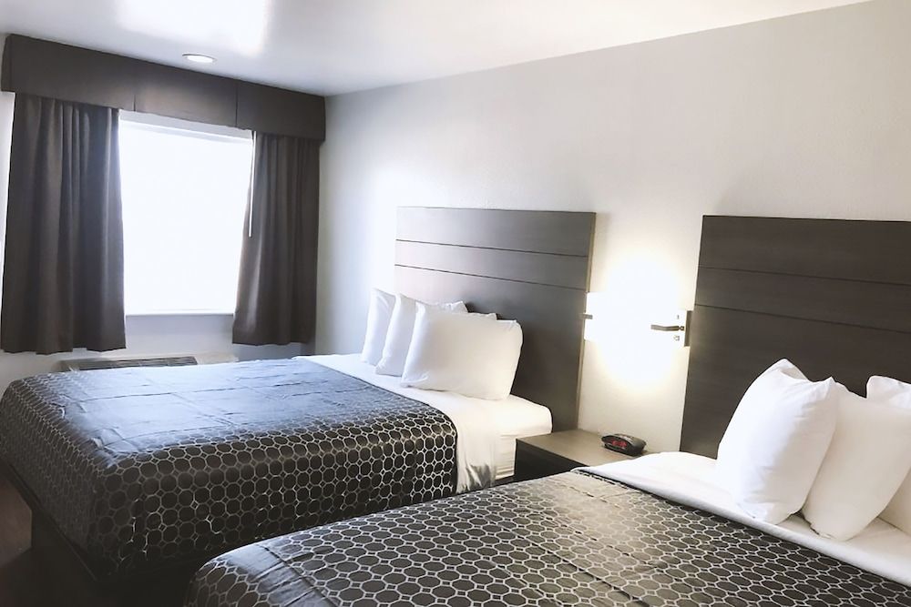 Room, 2 Queen Beds, Non Smoking