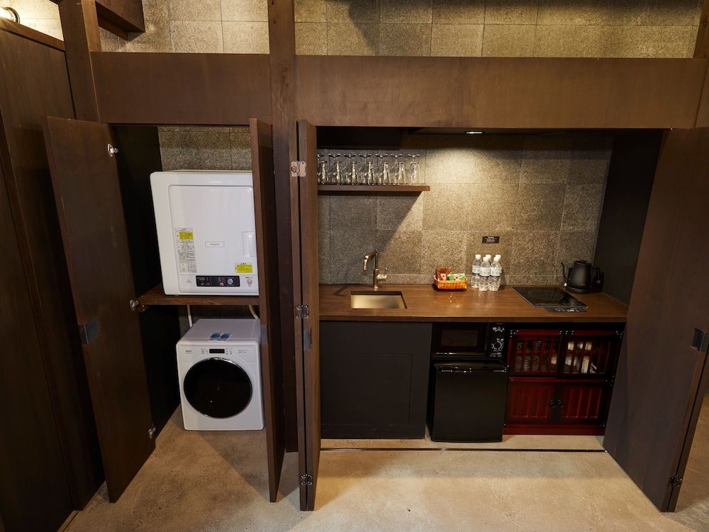 Rinn Premium Machiya Townhouse Kyoto Nijo Castle North Private Vacation Home, For 7 People 10