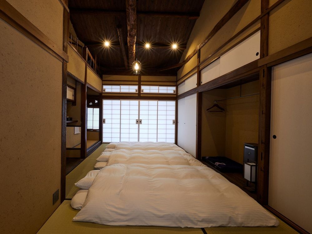 Rinn Premium Machiya Townhouse Kyoto Nijo Castle North Private Vacation Home, For 7 People