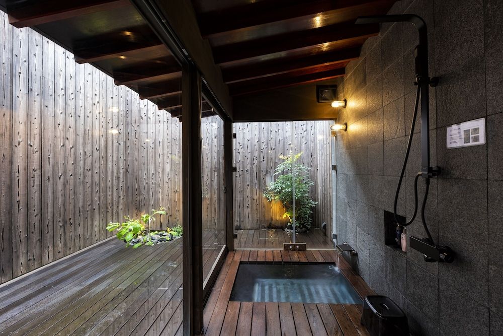 Rinn Premium Machiya Townhouse Kyoto Nijo Castle North Private Vacation Home, For 7 People 8