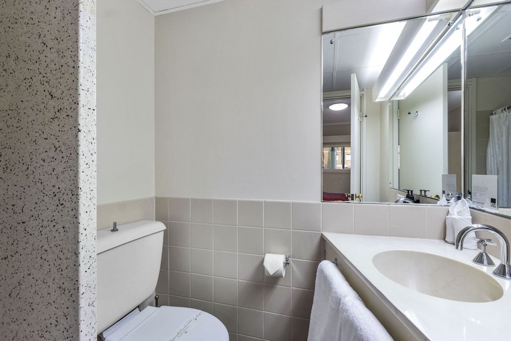 Econo Lodge North Adelaide Standard Room 3