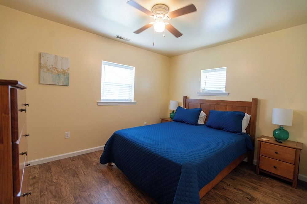 Howard's Creek Inn Apartment 3