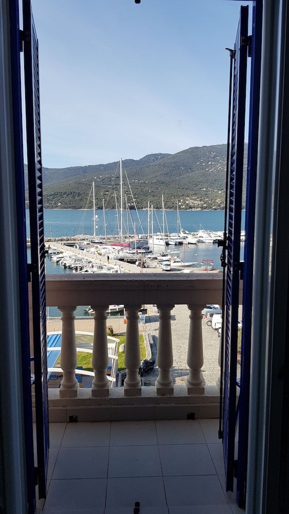 Quadruple Room, Balcony (Mer)