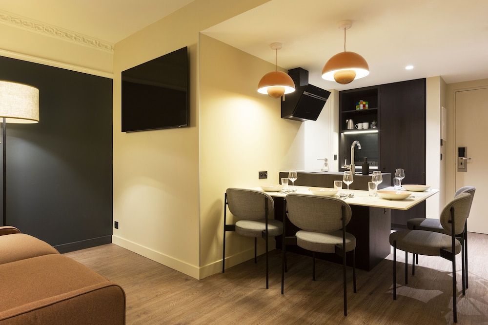 RockyPop Grenoble Hotel Deluxe Double Room 6