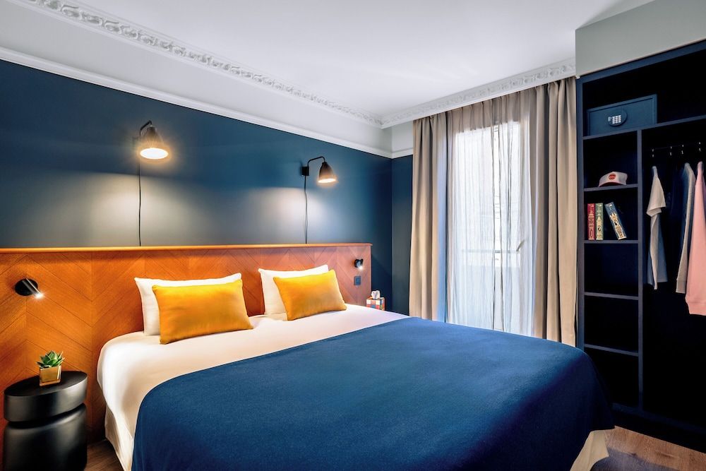 RockyPop Grenoble Hotel Deluxe Double Room 4