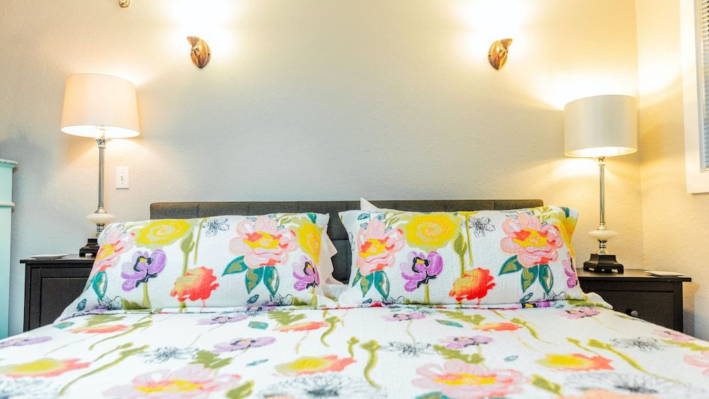 Meranova Guest Inn Junior Studio Suite, 1 King Bed, Patio, Garden Area (Garden)