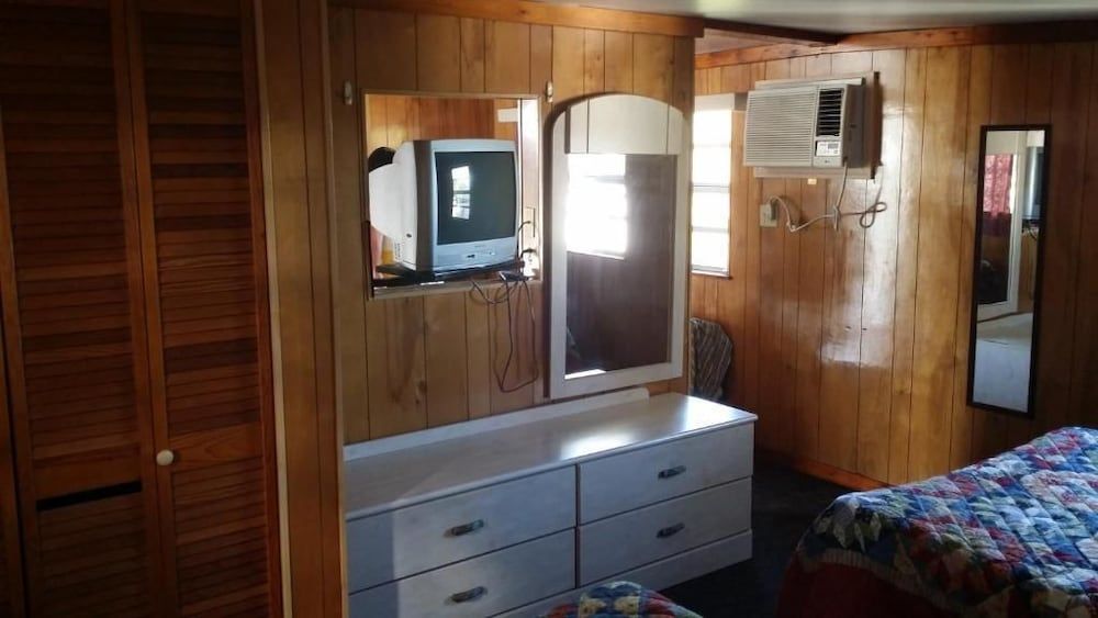 Lake Ida Beach Resort Quadruple Room, Non Smoking, Lake View 8