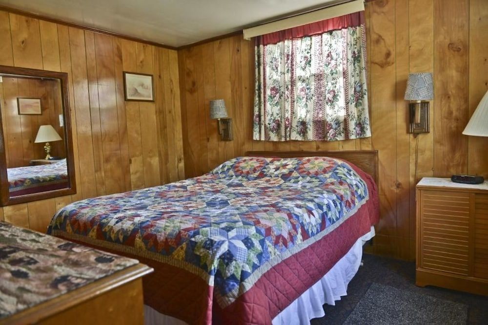 Lake Ida Beach Resort Standard Room, 1 Queen Bed, Non Smoking 2