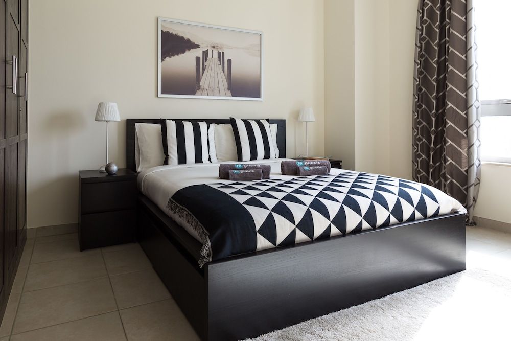 undefined HiGuests - The Residences 5 Tower 9