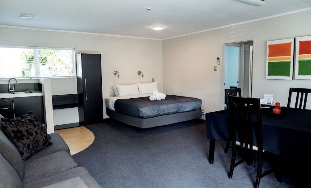 Anchor Lodge Motel Coromandel Family Room (1 BEDROOM FAMILY SPA UNIT) 2