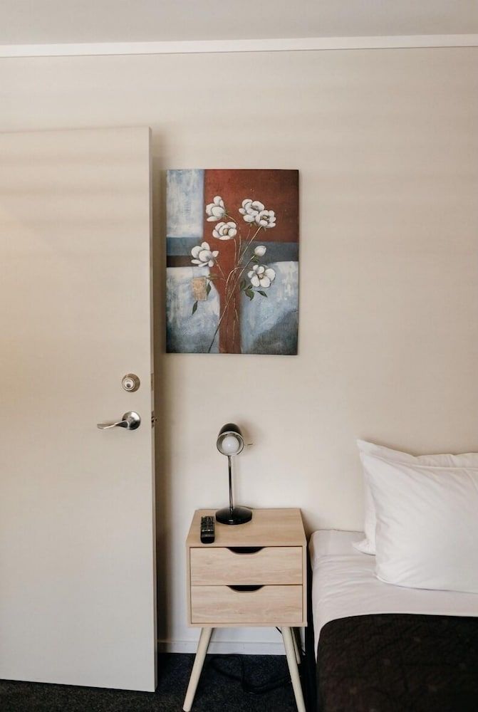 Anchor Lodge Motel Coromandel Family Room (1 BEDROOM FAMILY SPA UNIT) 9