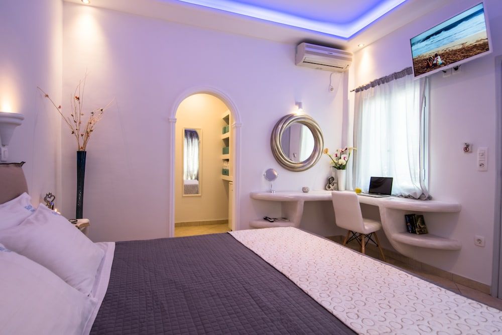 Anezina Villas Superior Double Room 3
