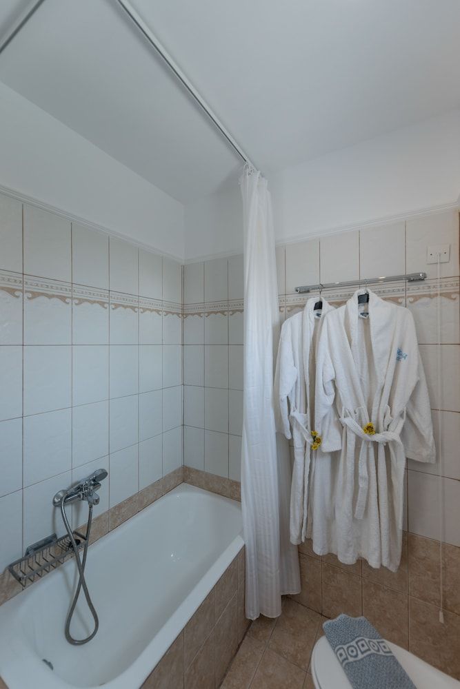 Anezina Villas Superior Double Room 17