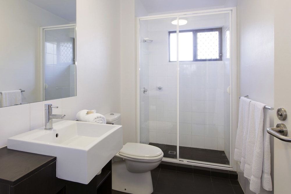 Standard Single Room with Shared Bathroom