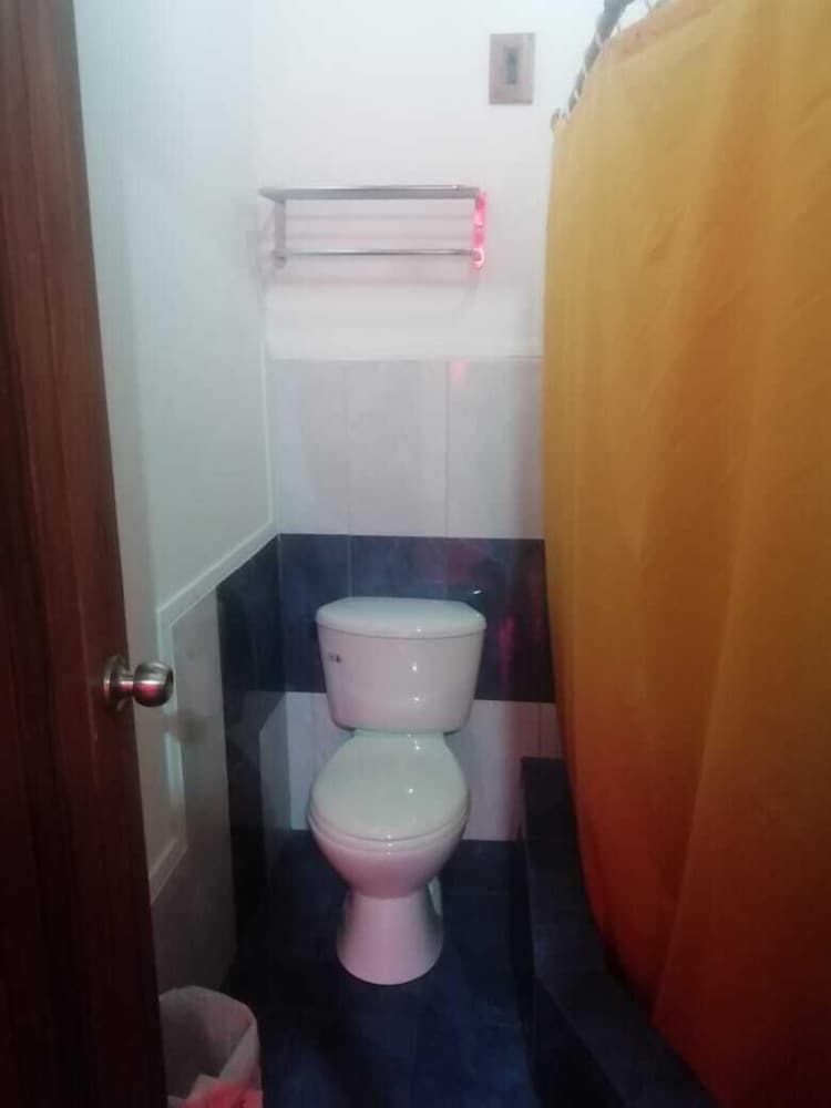 Hotel Cocos Quadruple Room 9