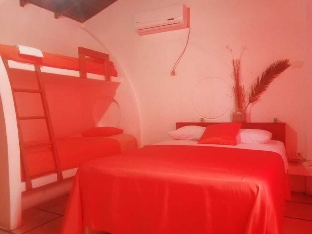 Hotel Cocos Quadruple Room 7