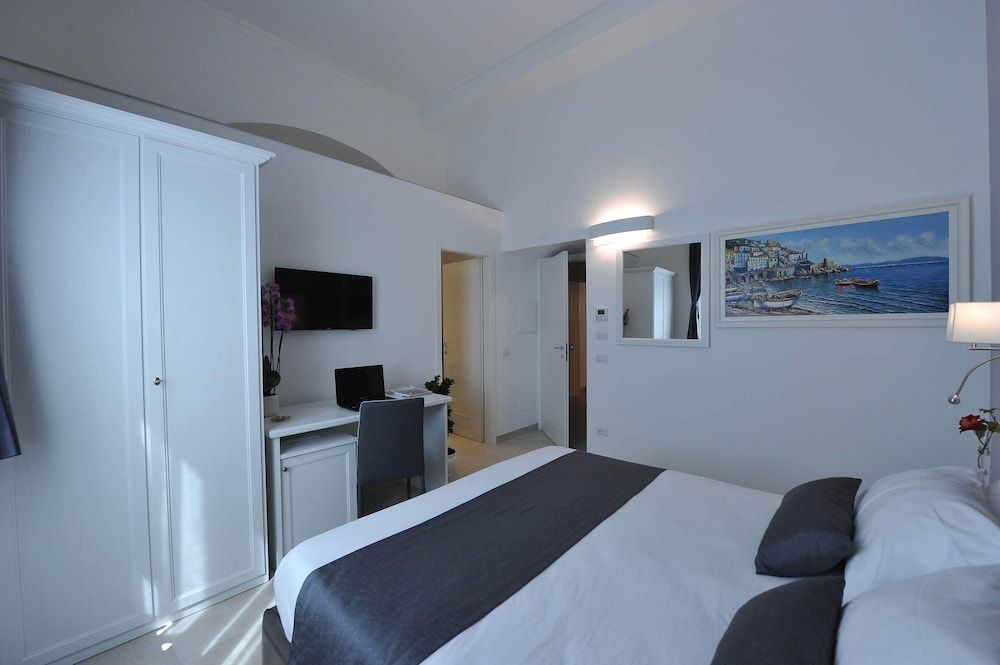undefined Sorrento Bay 2