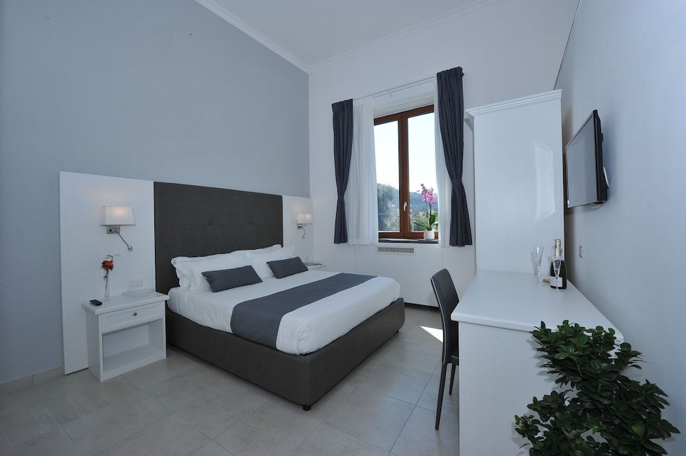 Sorrento Bay Superior Double Room, Garden View 5