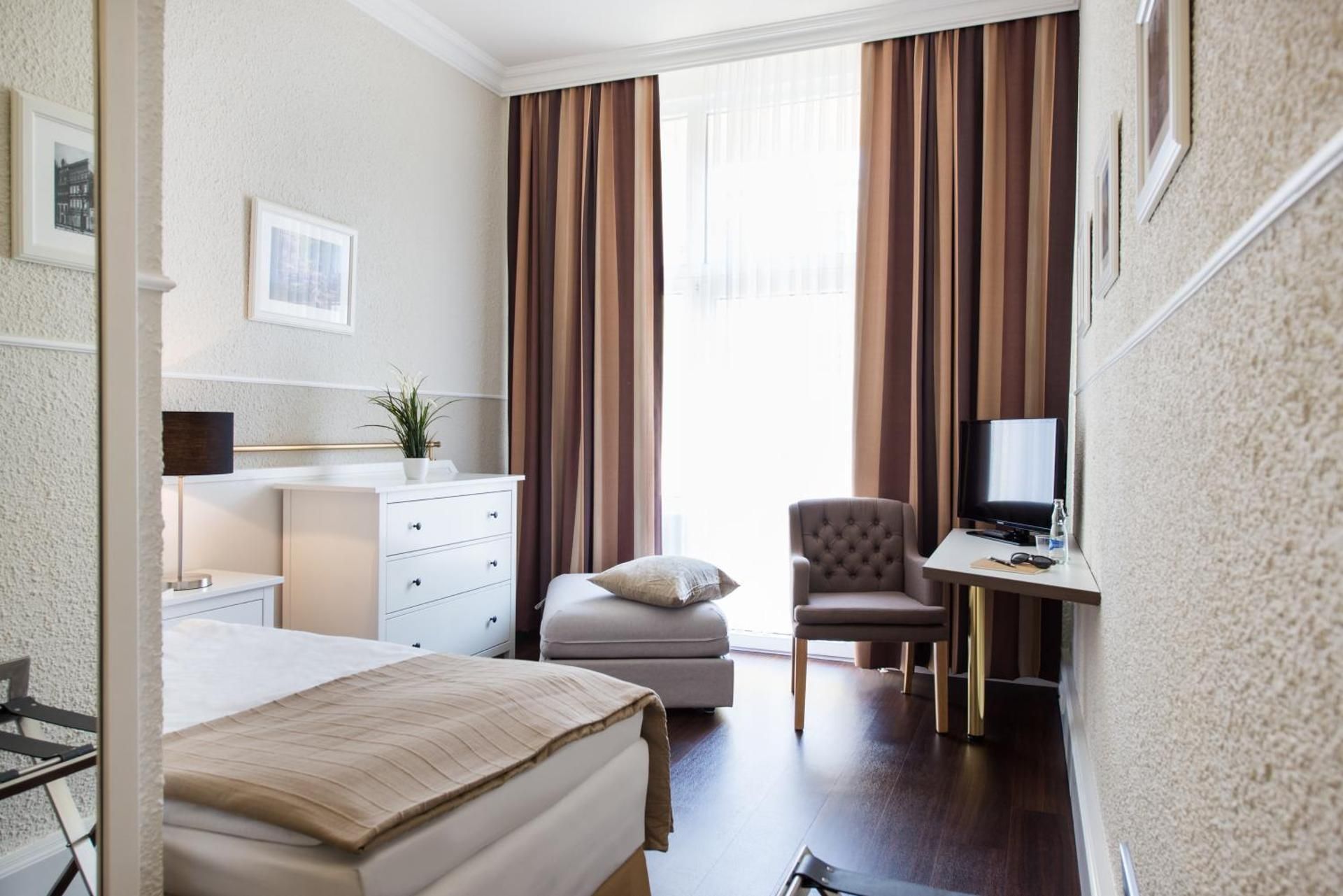 Standard Single Room