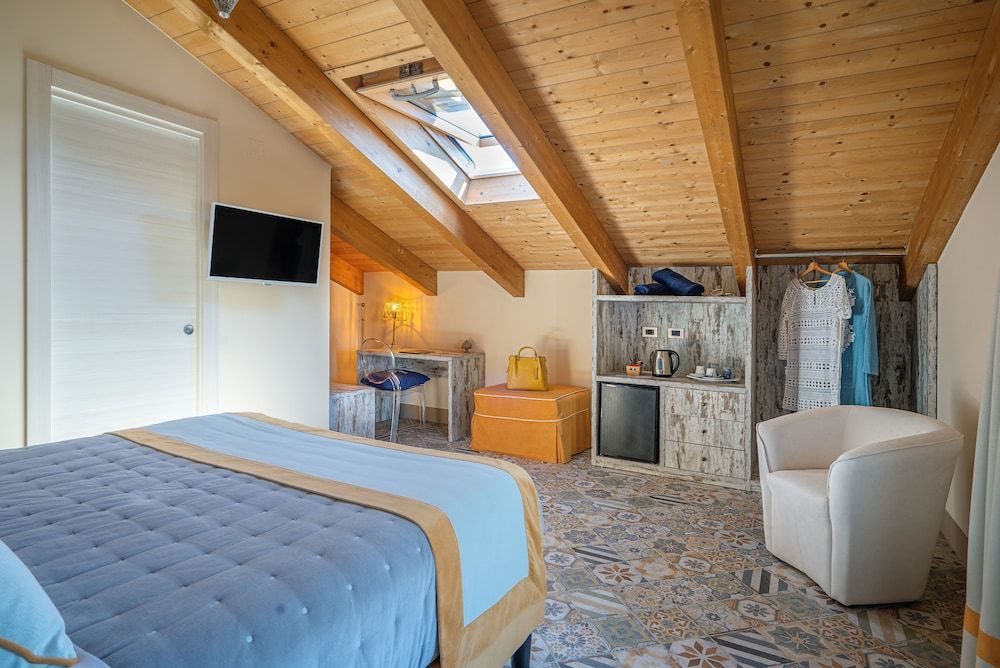 Don Giulio Luxury Rooms Superior Double or Twin Room 4