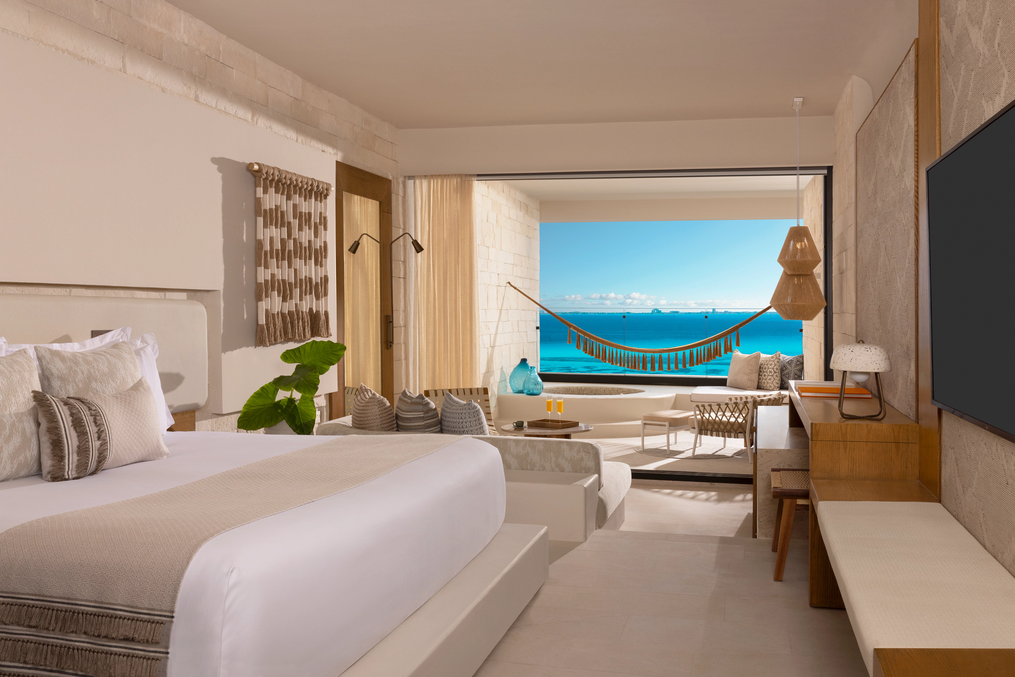 Impression Isla Mujeres by Secrets – Adults only – All Inclusive Signature Oceanfront Junior Suite with King Bed and Hot Tub