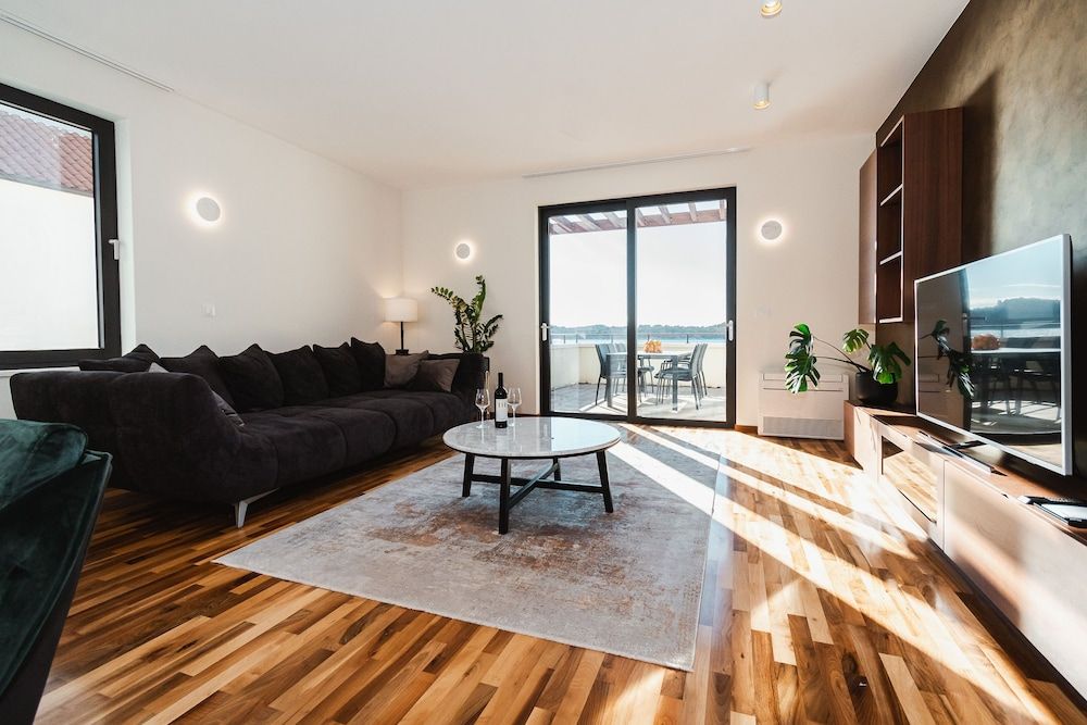 Armerun Heritage Hotel Presidential Apartment, Sauna, Sea View 16