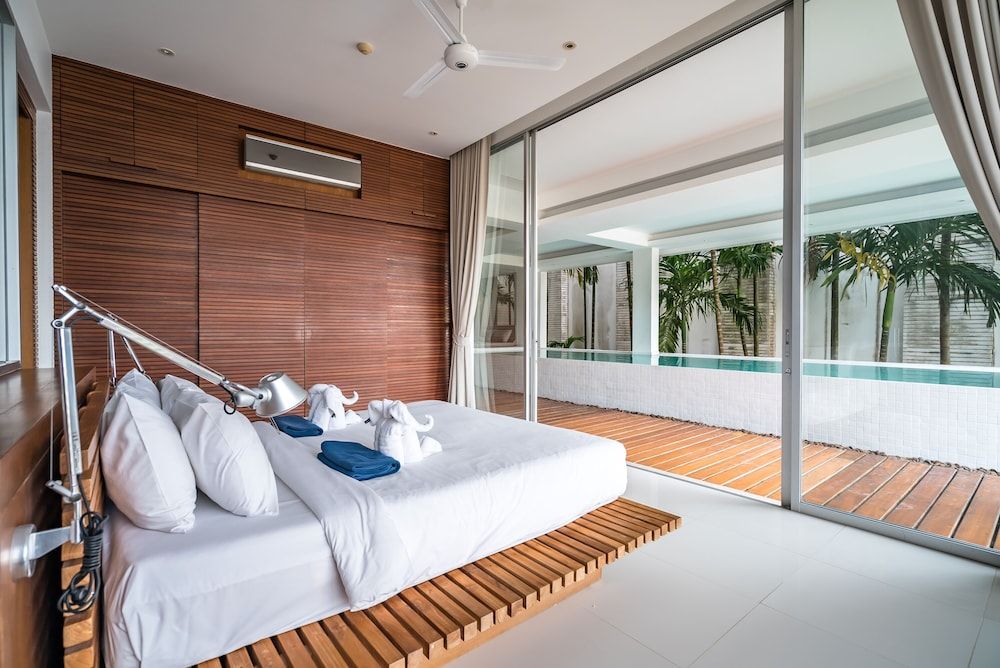 The Quarter by Lofty Exclusive Apartment, Private Pool 12