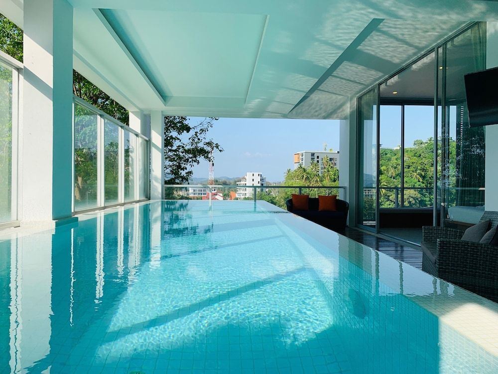 Private Pool