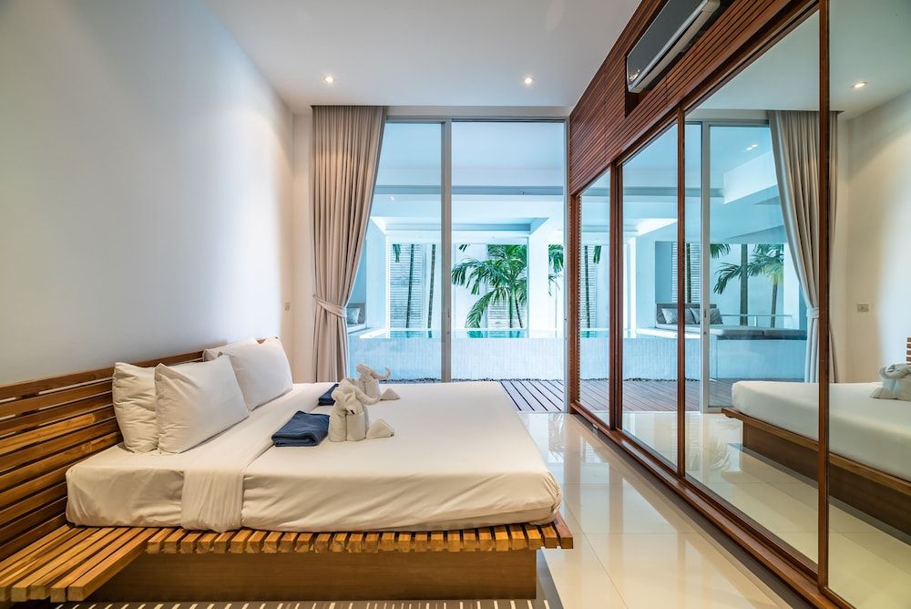 The Quarter by Lofty Exclusive Apartment, Private Pool 6
